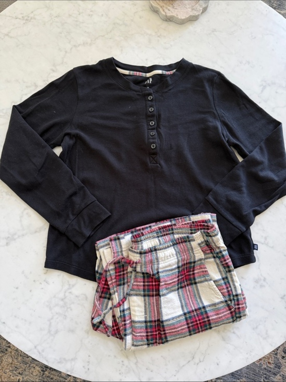 GAP Plaid Flannel Pajama Set Women’s Medium Thermal Henley Top Pants